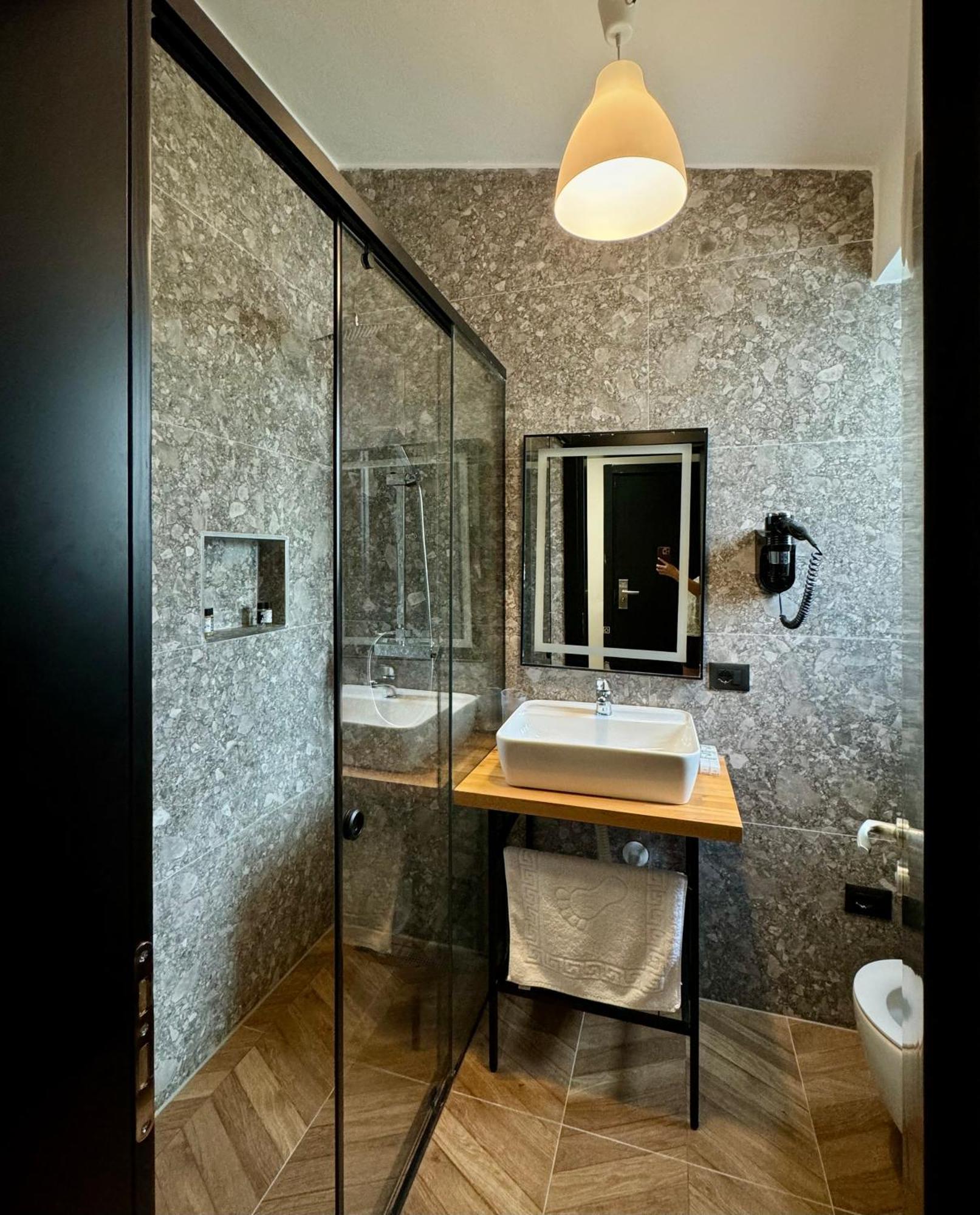 Gogo'S Boutique Hotel เดอร์มี ภายนอก รูปภาพ