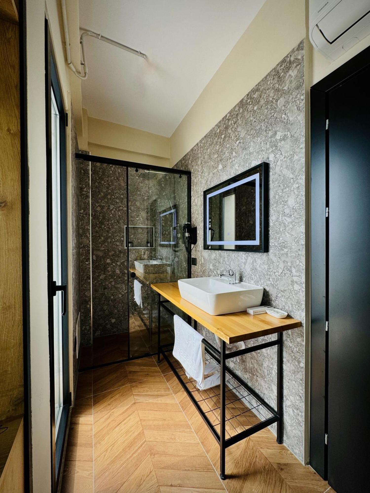 Gogo'S Boutique Hotel เดอร์มี ภายนอก รูปภาพ